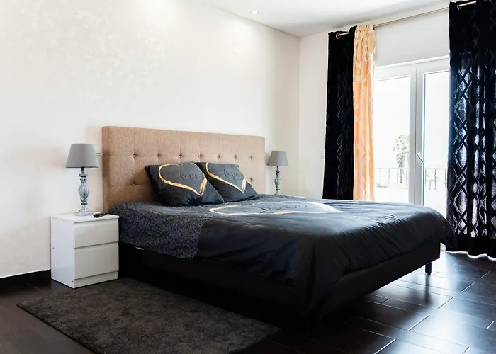 Villa Gaeiras Villa *